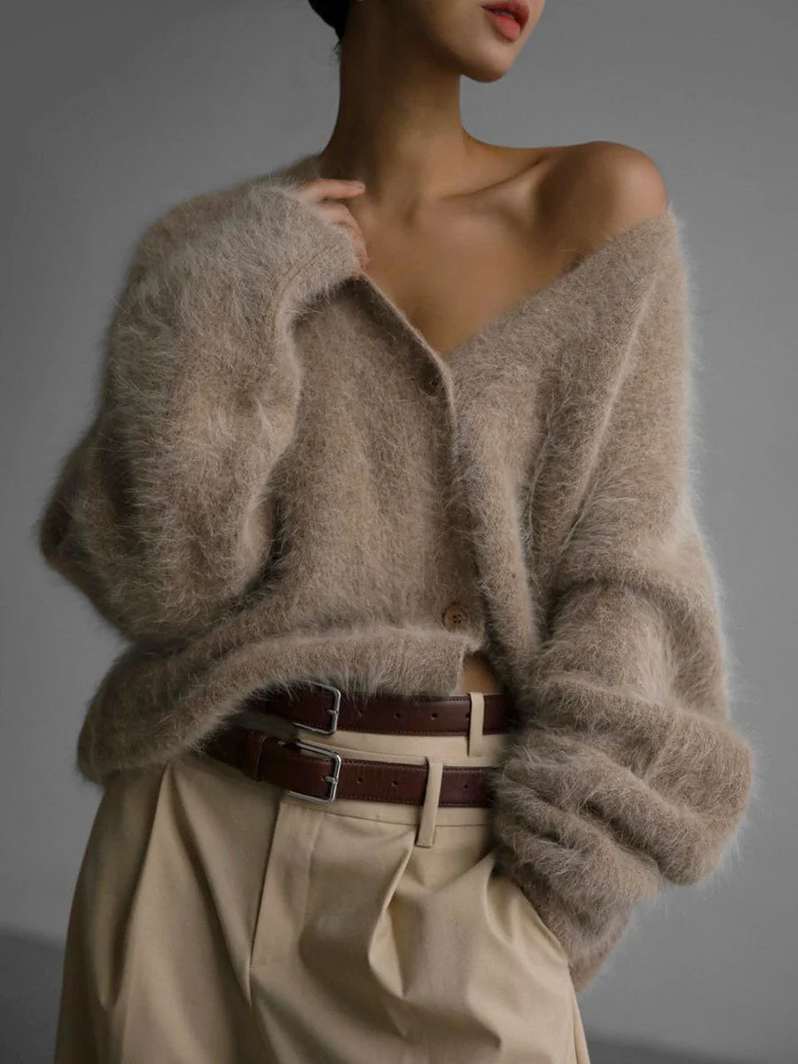Cardigan femme loose col V boutonné en maille tricotée, pull chaud et élégant pour automne hiver, mode féminine chic et confortable